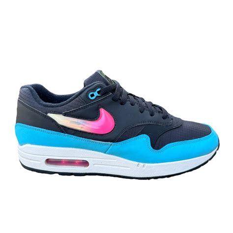 nike air max 1 lichtblauw laser fuchsia zwart ci2450 001|Nike Air Max 1 Jelly Swoosh Black Fuchsia Blue Fury.